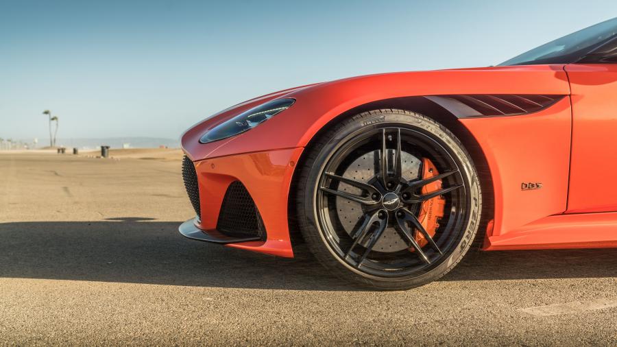 Колеса Aston Martin DBS Superleggera Volante 2019 года  (WW) (фото 17 из 41)